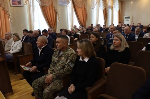 Сегодня в Лаишево вручили орден Мужества участнику специальной военной операции Дмитрию Иванову