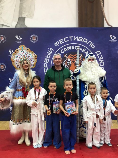 Звездопад медалей завершает уходящий год