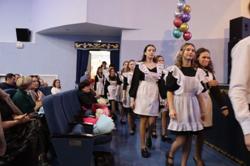 Школу №2 имени Героя Советского Союза Б.К.Кузнецова поздравили с 40-летним юбилеем
