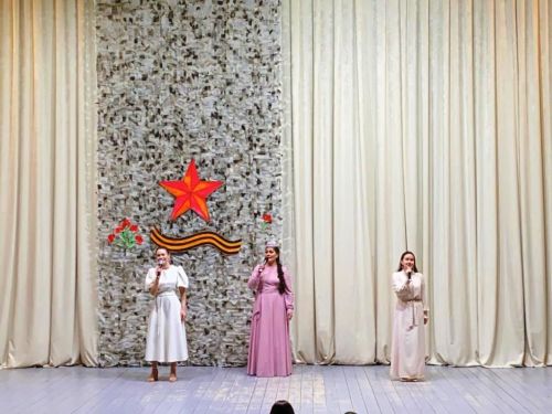 Душевный концерт прошел в доме культуры села Малая Елга ко Дню защитника Отечества