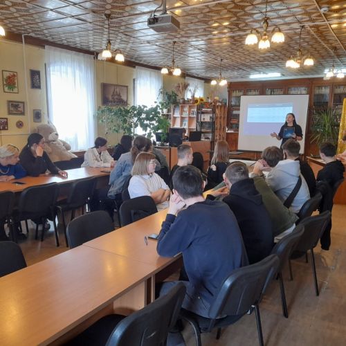 В преддверии выборов Президента РФ в библиотеке г. Лаишево состоялась Своя игра «Мы — будущие избиратели»