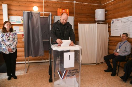 В Лаишевском районе проголосовал Асгат Сафаров