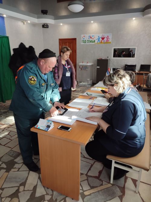 В Среднем Девятове проголосовали 50 процентов избирателей