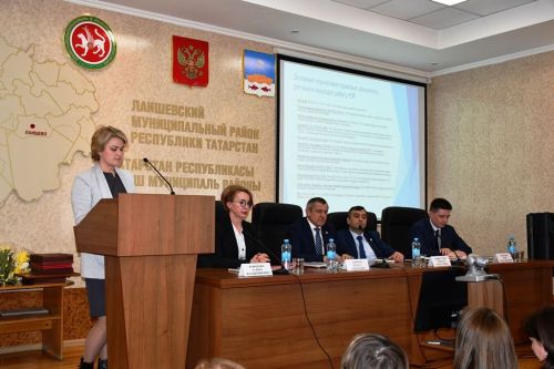 На медсовете наградили работников здравоохранения Лаишевского района