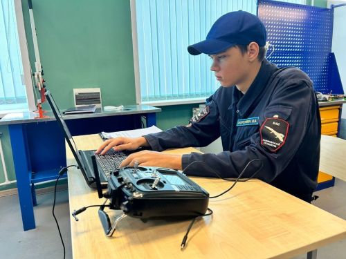 Студенты ЛТЭТ завоевали золото и бронзу в компетенции «Ремонт беспилотных летательных аппаратов»