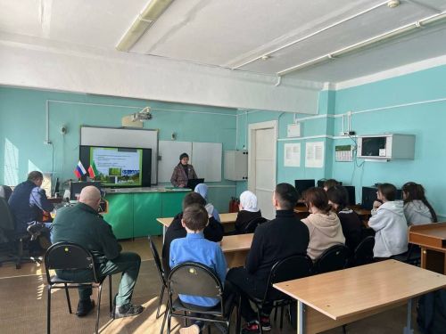 Учащиеся Лаишевского района подготовили выставку к Международному дню лесов