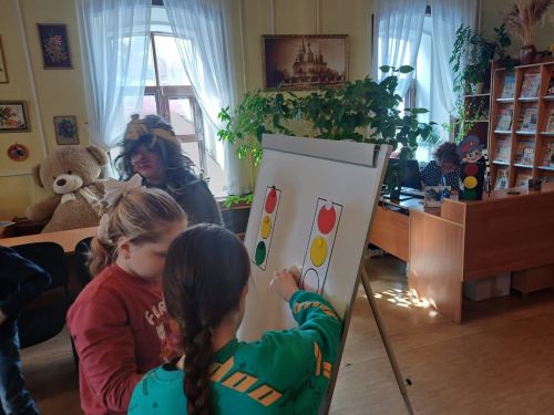 Лаишевские гимназисты побывали в Стране дорожных знаков