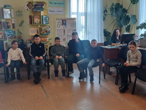 Лаишевские гимназисты побывали в Стране дорожных знаков