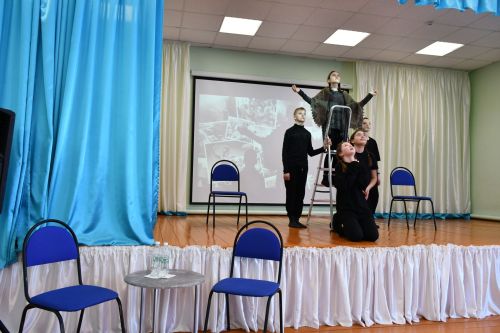 Лаишевскую гимназию №1 посетил Герой России, участник СВО Расим Баксиков
