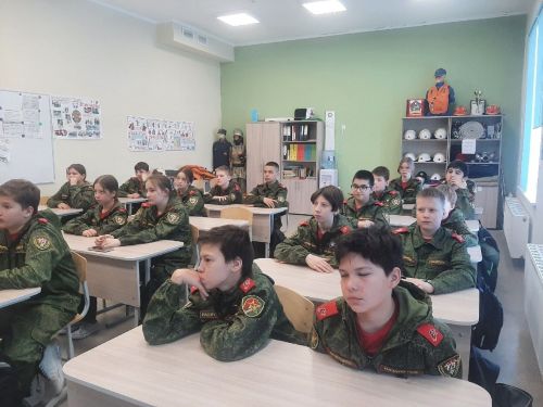 Лицеисты Лаишевского района встретились с будущим летчиком