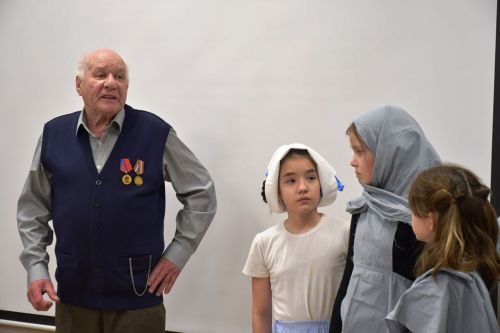 В музее г. Лаишево школьники показали постановку о детях войны Лаишевского района.