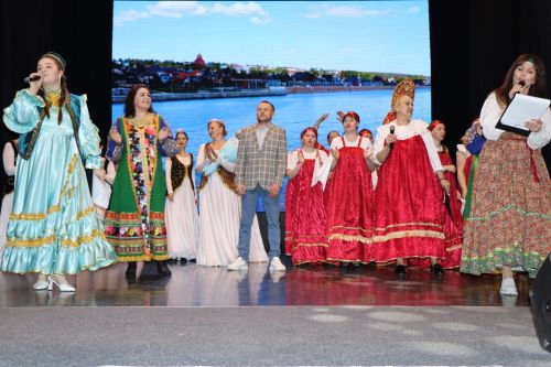 Работников органов местного самоуправления поздравили с профессиональным праздником