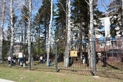 Лаишевские школьники активно поработали на городском субботнике