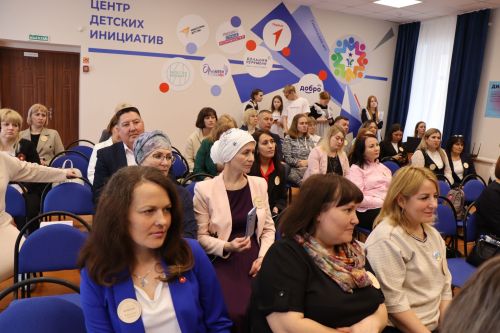 В Лаишевской гимназии № 1 делились опытом родительские комитеты