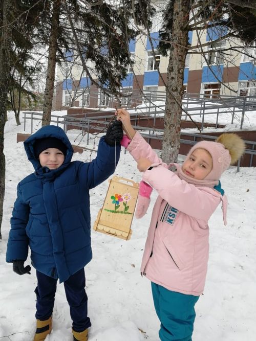 Лаишевские школьники заботятся о пернатых друзьях