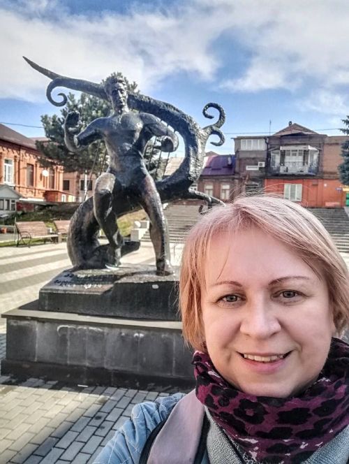 Фотографиями поездки в Грузию через Владикавказ поделилась Гульнара Мухутдинова