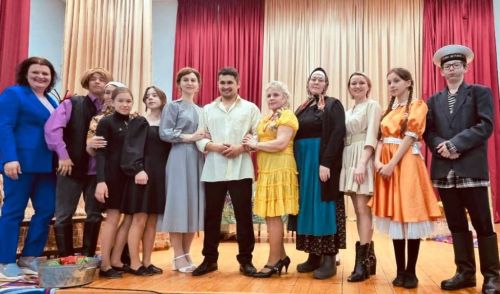 Театральное наслаждение для сердца: «Любовь и голуби» в Большекабанском СДК
