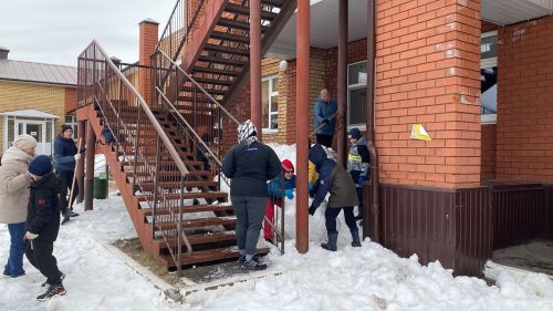 В Усадской прогимназии Лаишевского района прошел масштабный субботник