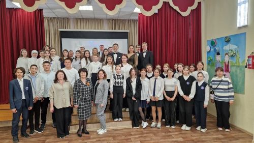 Артисты филармонии выступили перед учениками из Лаишевского района