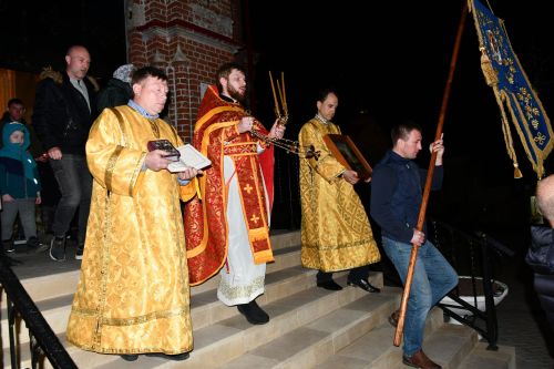 В Свято-Троицком Архиерейском подворье г. Лаишева прошла торжественная церковная служба