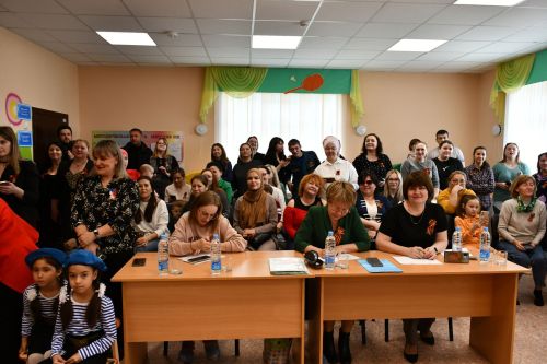 В детском саду «Рябинка» прошел второй этап конкурса строя и песни для дошкольников