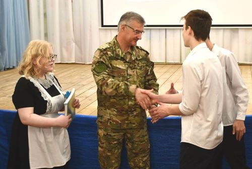 Из предпринимателей в контрактники