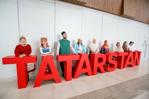Раис РТ поручил проводить мероприятия по популяризации традиций и обычаев народов