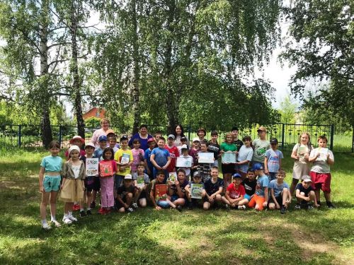 Отдыхающие в пришкольном лагере «Рябинка» собирали «Экологическую мозаику»