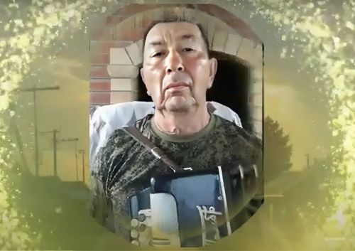 Ильдус Шигапов исполняет песню «Душа болит, а сердце плачет»