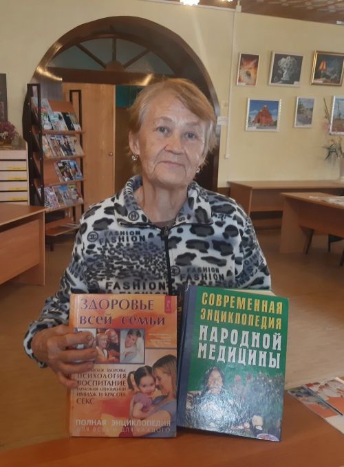 В Лаишеве провели акцию «Мой портрет с любимой книгой»