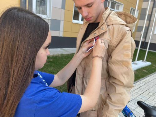 В Усадском лицее «Здоровое поколение» прошло патриотическое молодежное мероприятие посвященное Дню флага России