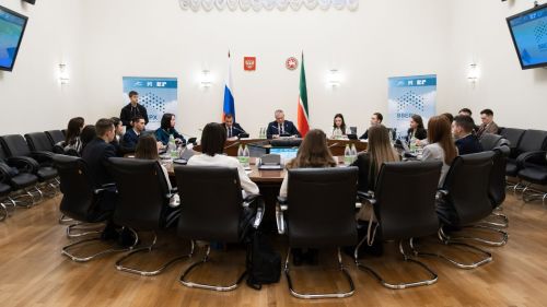 Более 300 заявок поступило на конкурс «Вверх!»