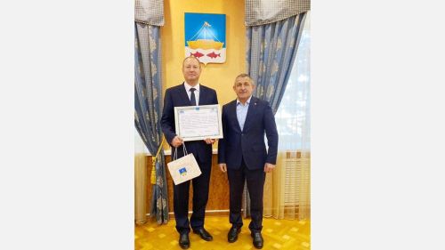Ильдус Зарипов поздравил Дениса Суханова с юбилеем