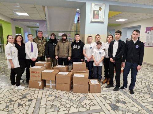 Сокуровская СОШ им. Г. Р. Державина помогла снарядить гуманитарный груз