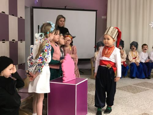 Дети Лаишевского района простились с новогодней елкой