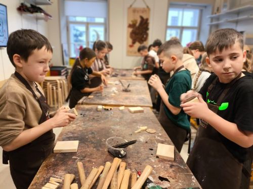 Лицеисты Лаишевского района приняли участие в мастер-классе «Елки-палки»