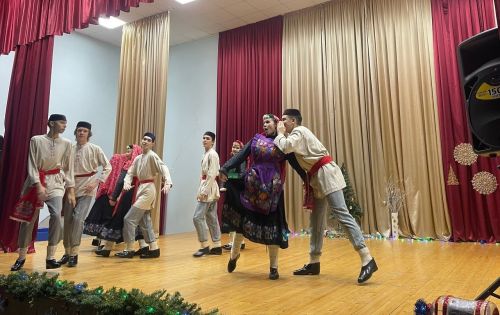 Лаеш районы җырчылары һәм биючеләре якташларына яхшы кәеф бүләк иттеләр
