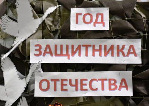 Имәнкискә авылы мәдәният йортында кунакларны тәмле икмәк һәм чәкчәк белән каршы алдылар