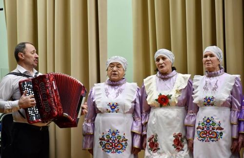 Хәербилеләр үз иҗатлары белән сөендерә беләләр