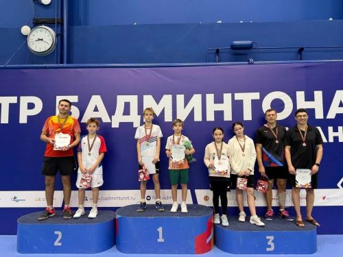 Бадминтонисты Лаишевского района приняли участие в республиканском семейном турнире