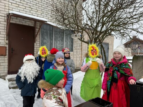 В Габишево с колядками по селу ходили