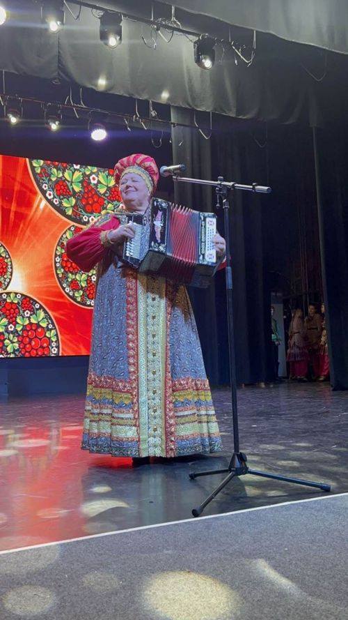 Район мәдәният йортында өлкән буын өчен бәйрәм концерты булды