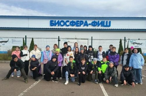 Для лаишевских школьников провели увлекательную экскурсию по рыбоводческому комплексу