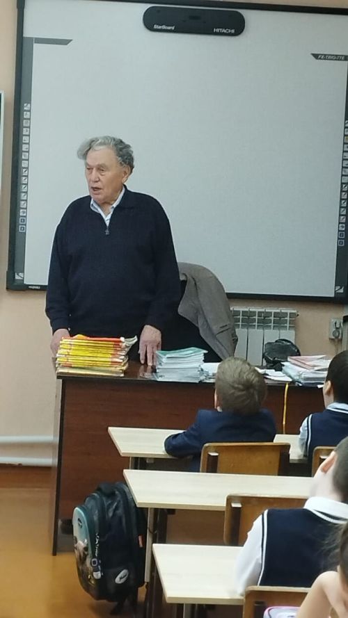 Альберт Кольцов продолжает свои уроки природы