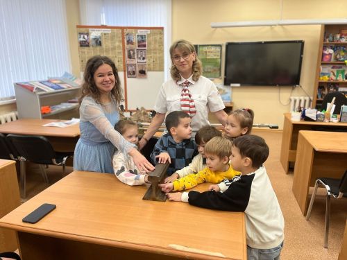 Ребята Лаишевского района попробовали себя в роли железнодорожников
