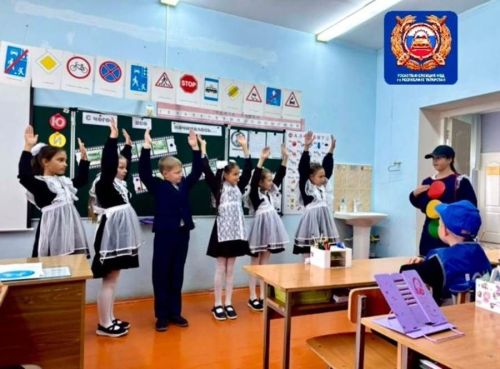 Державино мәктәбендә яңа яшь инспекторларны кабул иттеләр