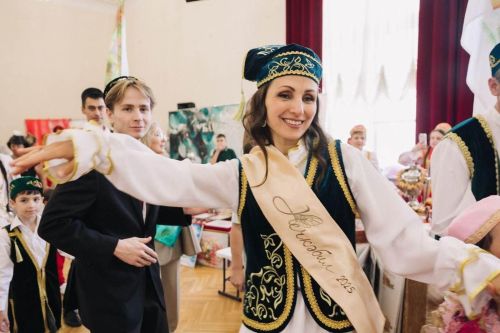 Лаеш районыннан Шәрәповлар гаиләсе  «Нечкәбил» конкурсында катнашты