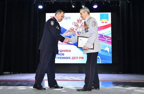 В День сотрудника органов внутренних дел наградили лучших