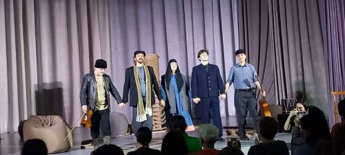 Театральная премьера в Лаишевском районе: комедия «Я, бабушка, Илико и Илларион»