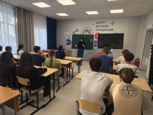 Лаеш районы укучылары яшьләр өчен яңа мөмкинлекләр турында белделәр